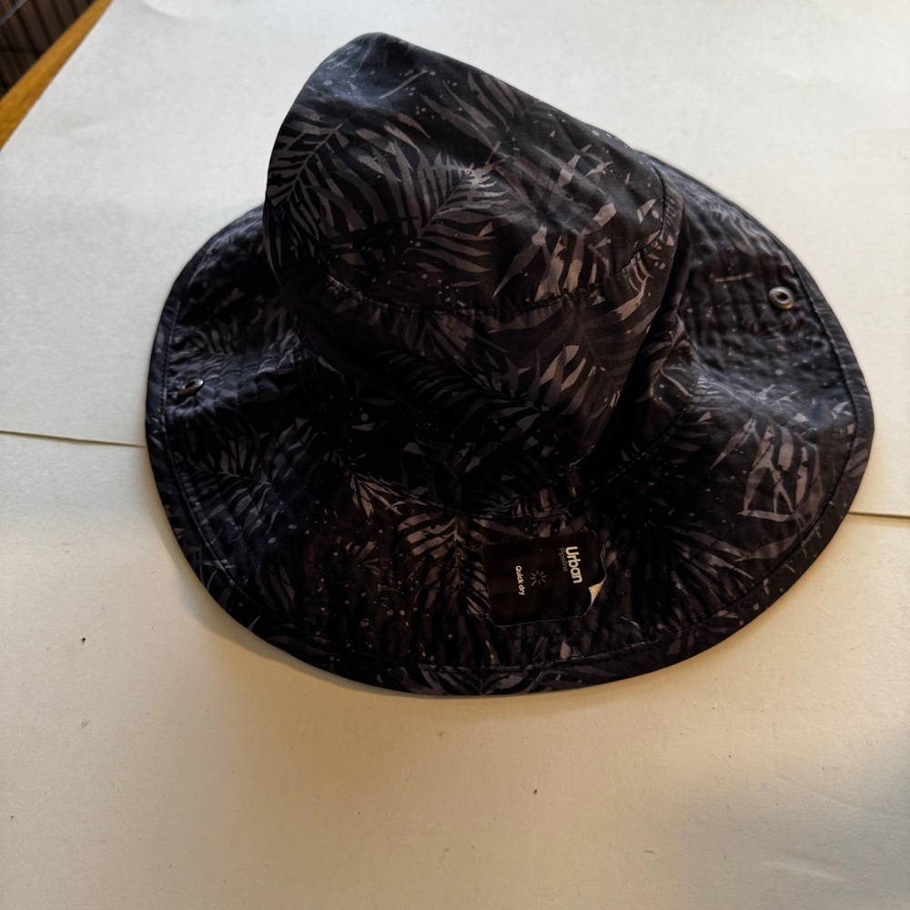 Urban Pipeline Black and Gray Aquila Dry UPF Hat - Picture 2 of 8